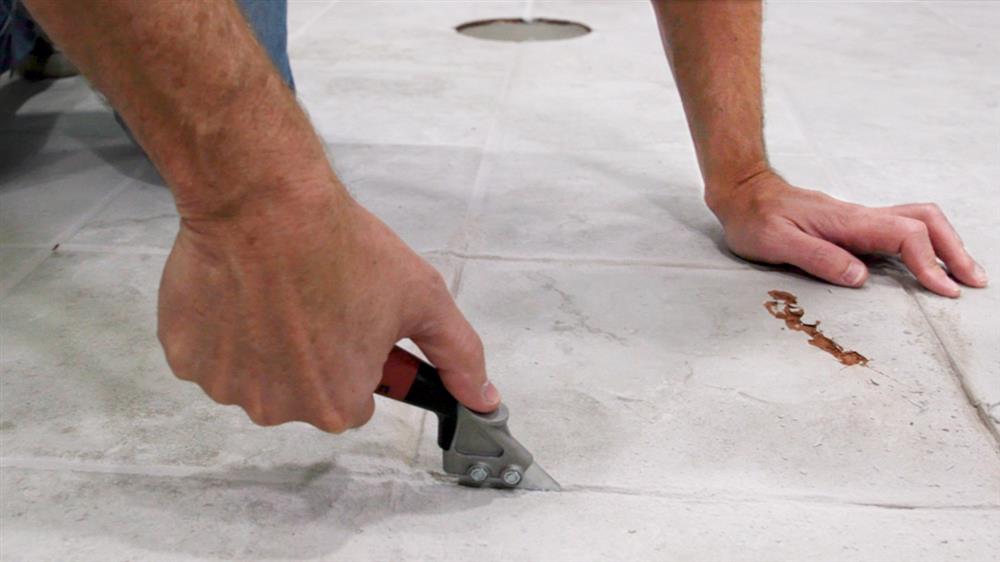 MARSHALLTOWN Six Simple Steps for Replacing Tile
